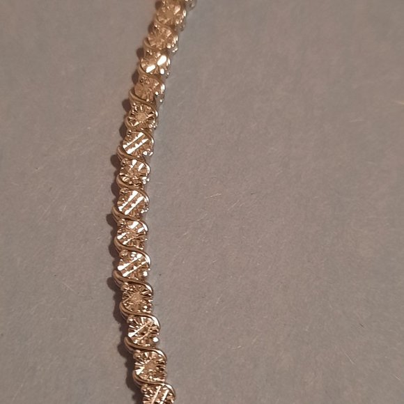 Sterling Silver 1/8 ct diamond bracelet 7.25 in - Picture 4 of 10